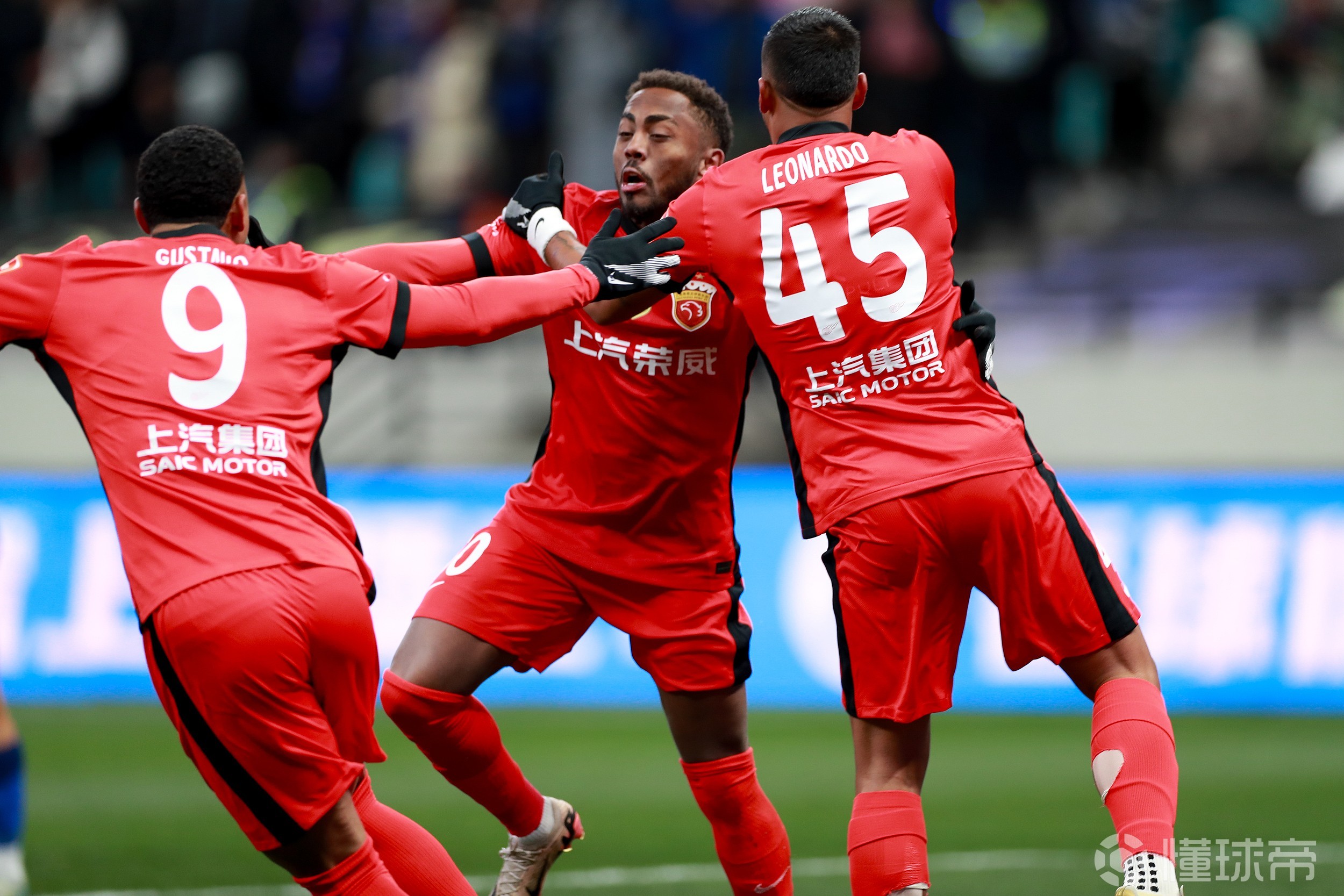 在首场比赛 在首场比赛