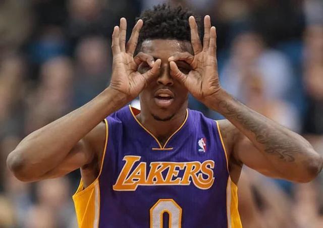 打出更有纪 打出更有纪