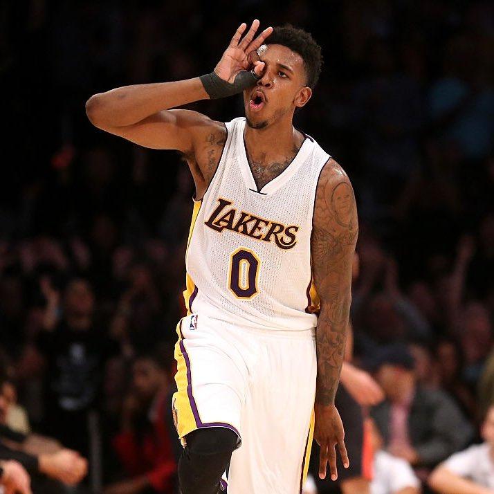 明自己是谁 明自己是谁